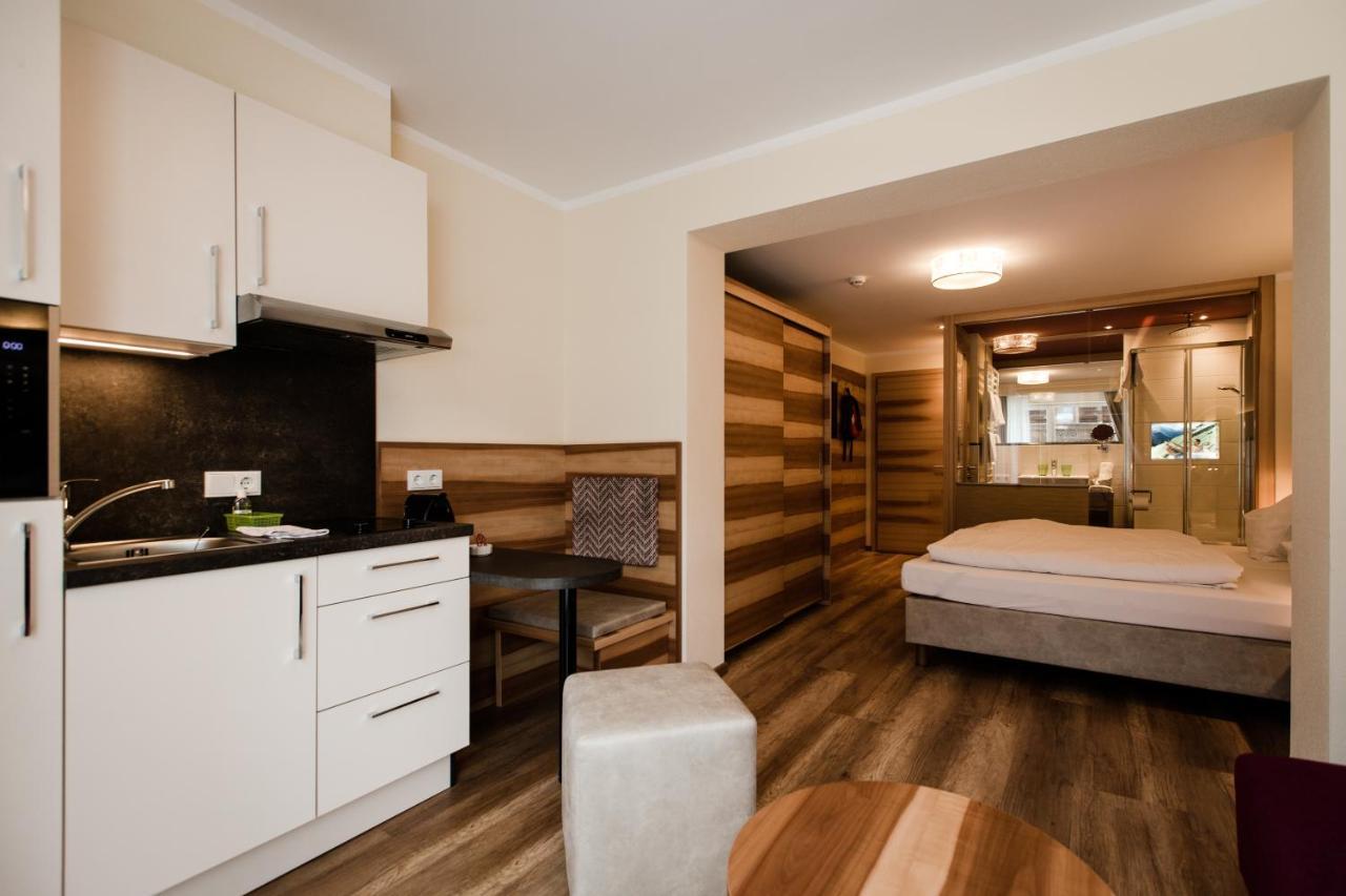 Aparthotel Dorfplatzl Garni Tux Exterior foto